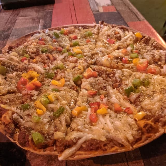 「Vegano Ragu Pizza」の料理の写真