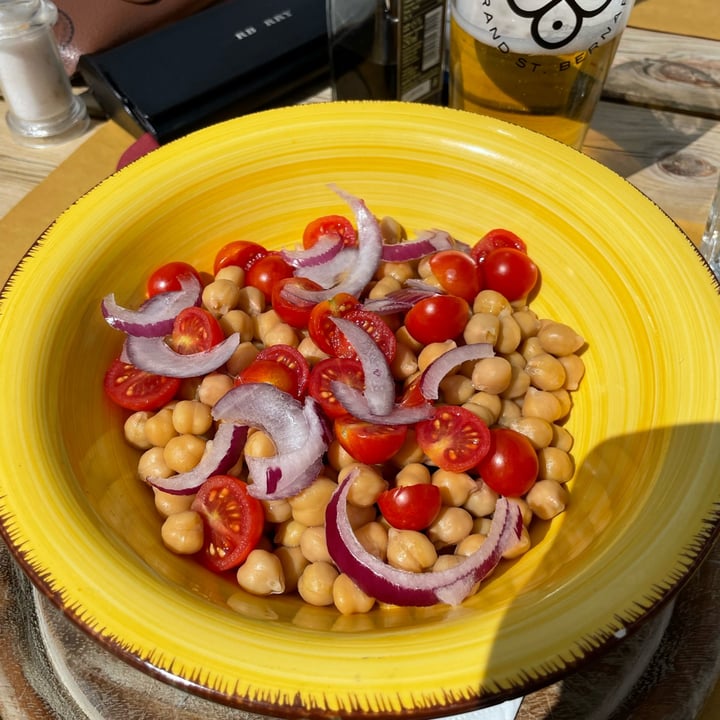 review photo of La Mandria insalata di ceci e cipolle shared by @rebb on 30 Aug 2022 - review
