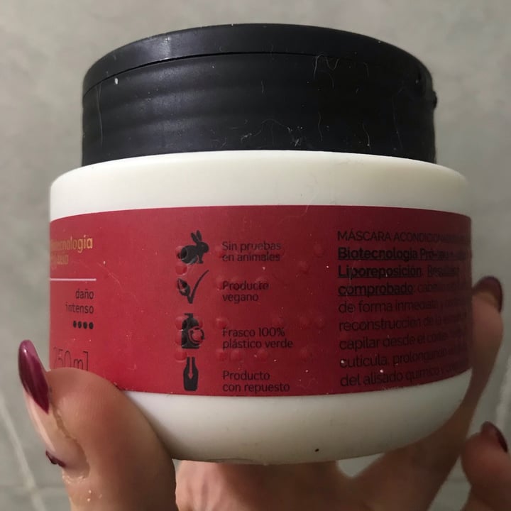 photo of Natura Mascara regeneradora para cabellos dañados • LUMINA shared by @ernestinabanga on  24 May 2021 - review