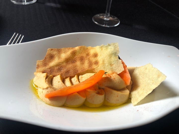 photo of Restaurant La Rambla Hummus con crudités shared by @mercetapi on  30 Mar 2020 - review
