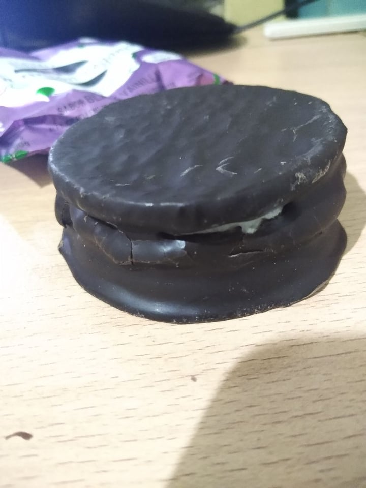 review photo of Un Rincón Vegano Alfajor Black Vainilla shared by @mab on 20 May 2020 - review