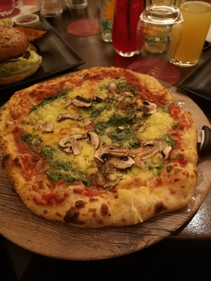 photo of Wulf & Lamb Mushroom And Spinach Pizza shared by @jrumsey on  15 Dec 2019 - review