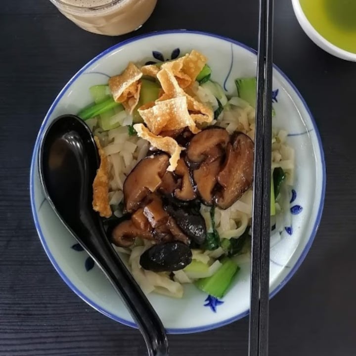 photo of 729 Vegan Mushroom Kway Teow shared by @huilin on  03 May 2021 - review