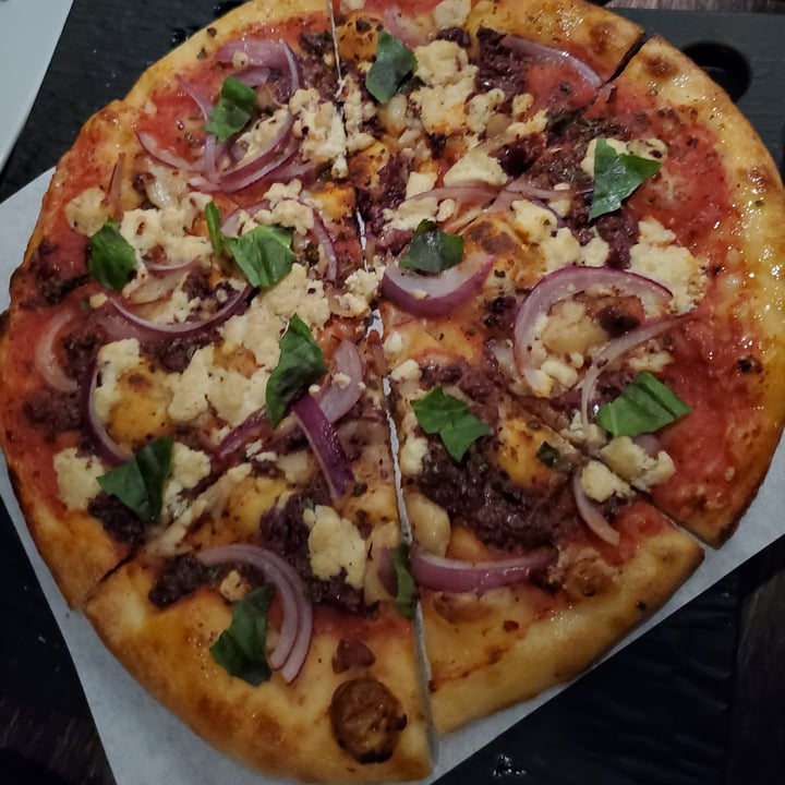 review photo of Virtuous Pie Mediterranean Pizza shared by @flycrayon on 25 Aug 2021 - review