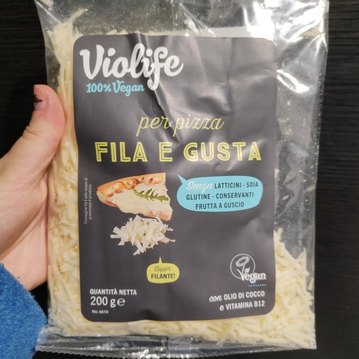 photo of Violife Per pizza fila e gusta shared by @queeervegan on  08 Dec 2022 - review