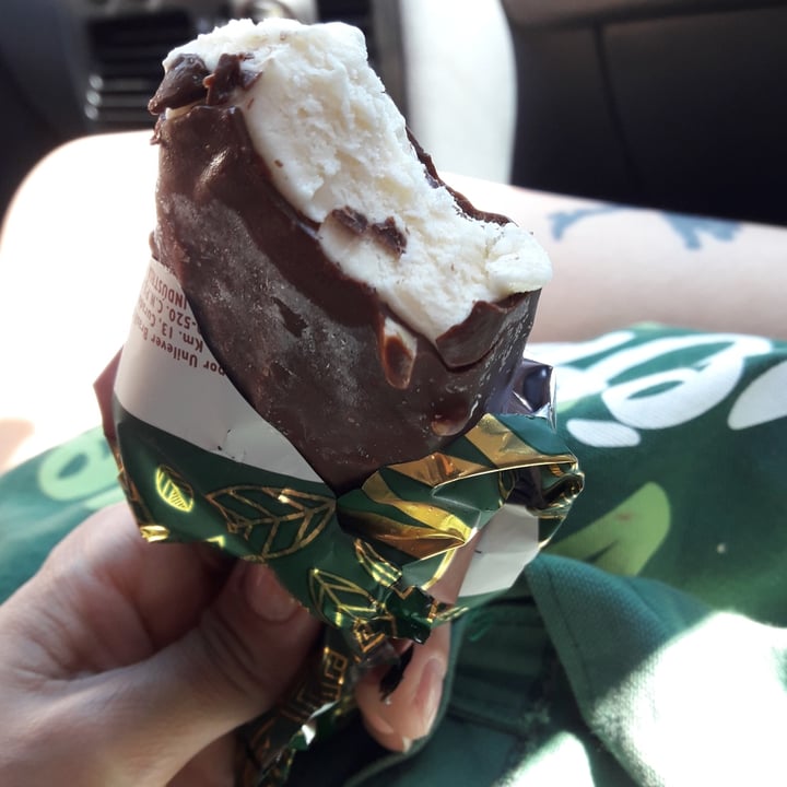 photo of Magnum Vegano De Amêndoas shared by @mtoth on  22 Aug 2021 - review