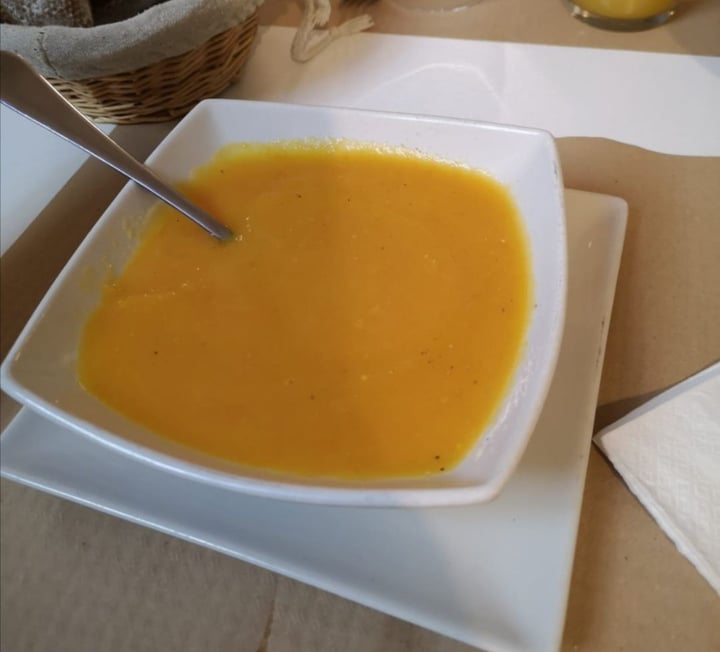 photo of Loving Hut Crema de calabaza shared by @pilimzn on  21 Jan 2020 - review