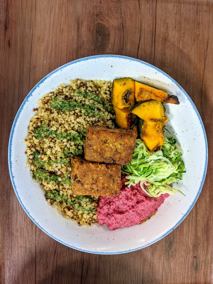 review photo of Haakon Superfoods and Juice Falafel And Quinoa Bowl shared by @xinru-t on 01 Aug 2020 - review