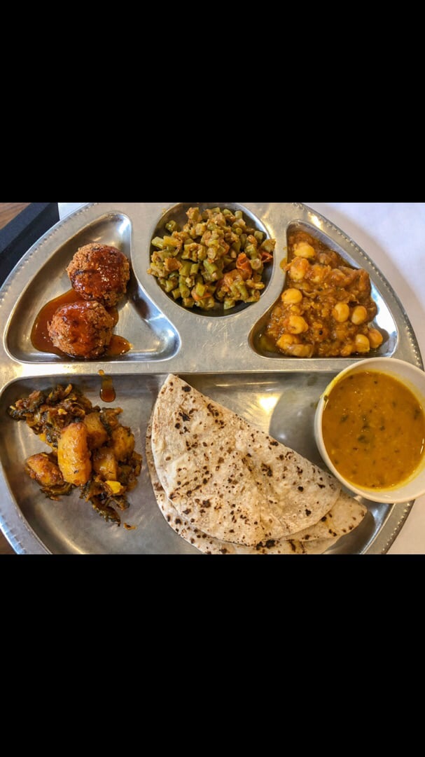 photo of MR Naan & MRS IDLY Weekday buffet shared by @winnies97 on  23 Jul 2019 - review