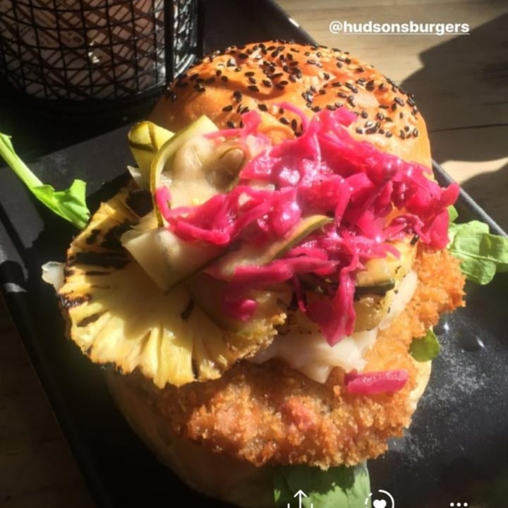 photo of Hudsons The Burger Joint (Gardens) The Influencer Burger shared by @saigepeters on  01 Jun 2020 - review