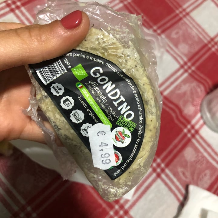 review photo of Pangea Foods Gondino affumicato shared by @serrydl on 30 May 2022 - review