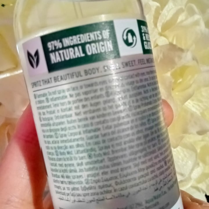 review photo of The Body Shop body mist strawberry shared by @jolieloveanimals on 07 Aug 2022 - review