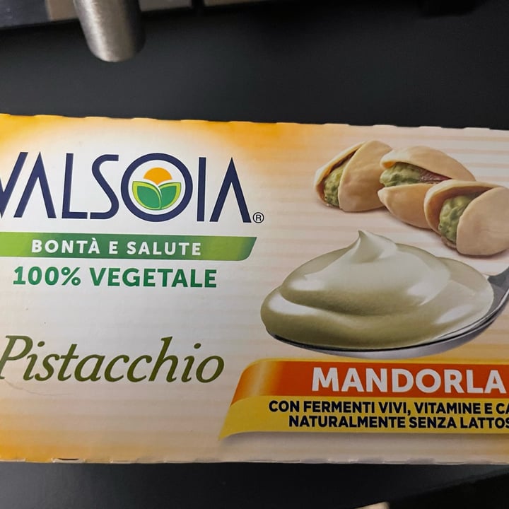 photo of Valsoia Pistacchio Mandorla shared by @angiesan on  15 Apr 2022 - review