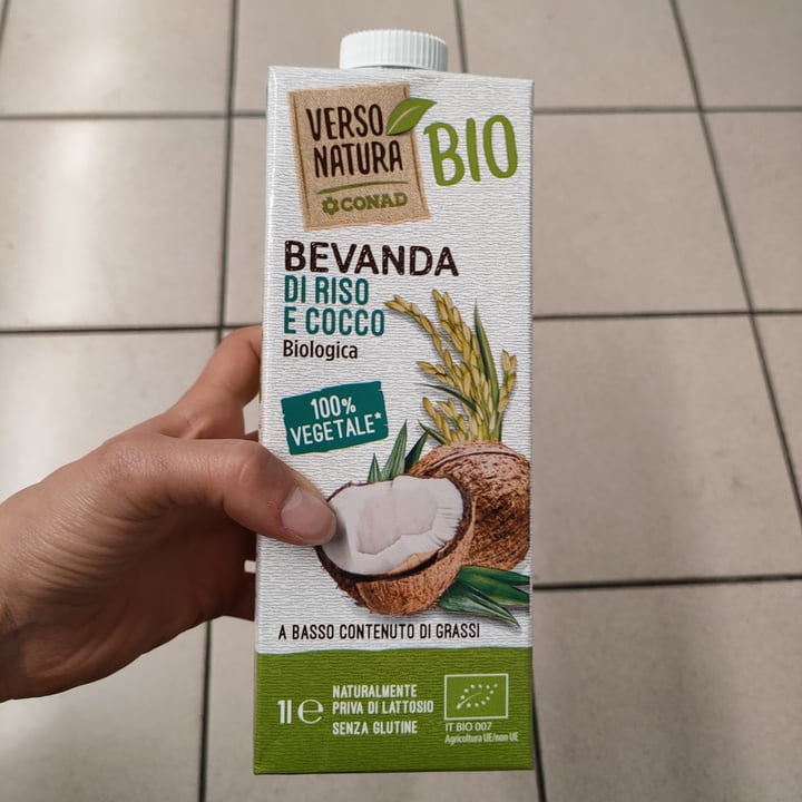 photo of Verso Natura Conad Veg Bevanda a base di riso e cocco shared by @margheritadibosco on  09 Apr 2022 - review