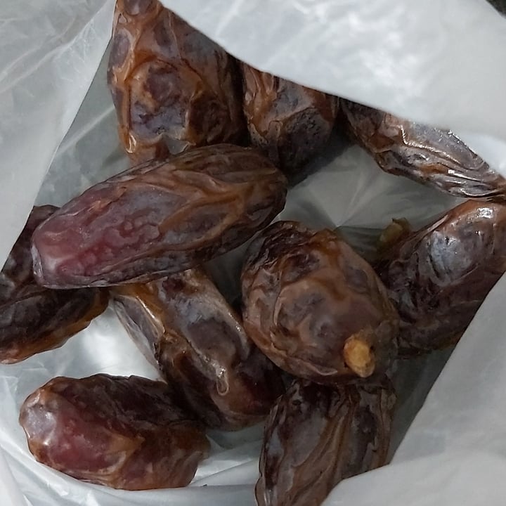 review photo of Datiles Del desierto Dátiles shared by @deniseroales on 03 Jan 2022 - review
