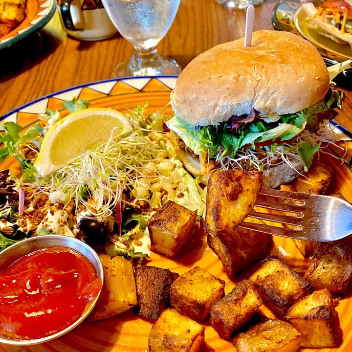 review photo of Calactus Big Marc Burger shared by @hajojo on 14 Apr 2022 - review