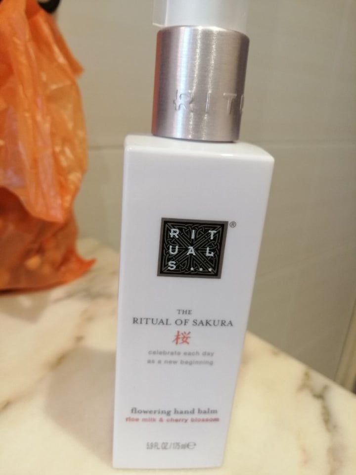 review photo of Rituals Crema de manos The ritual of Sakura shared by @anagalleyda on 06 Mar 2020 - review