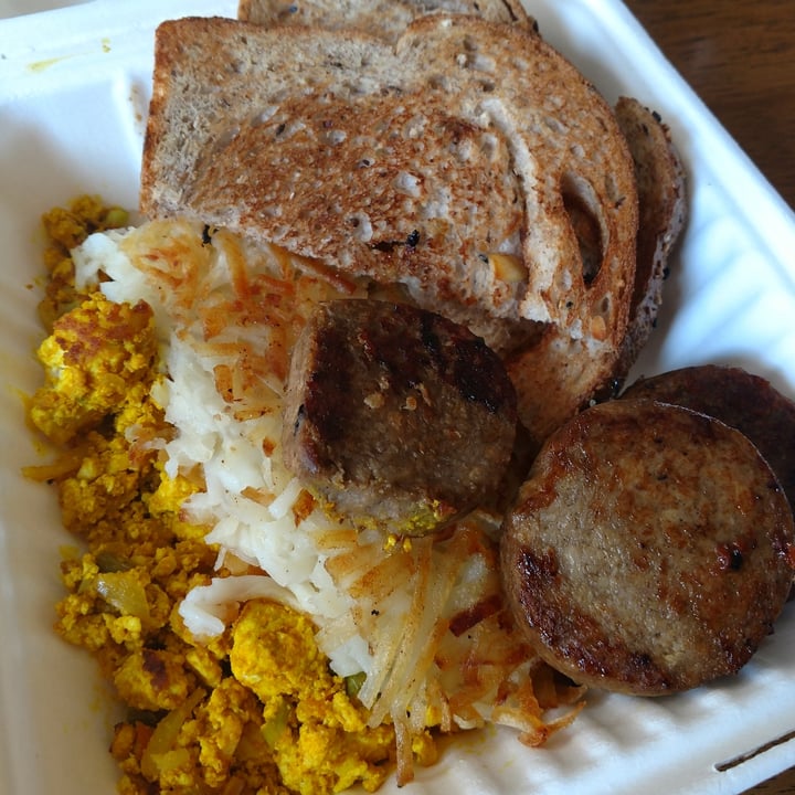 photo of French Meadow Bakery & Cafe Classic Vegan Breakfast shared by @iszy on  25 Jul 2021 - review