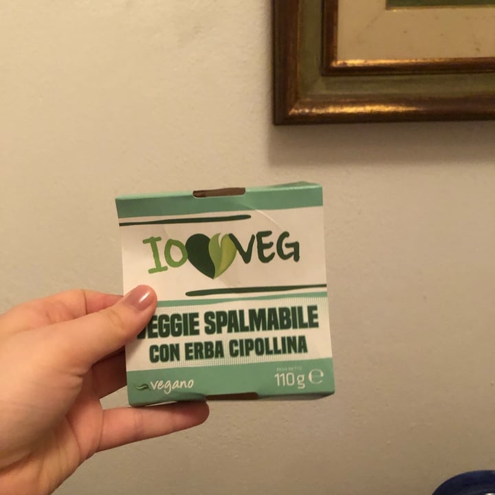 photo of ioVEG Spalmabile con erba cipollina shared by @vege-et-al on  10 Jun 2022 - review
