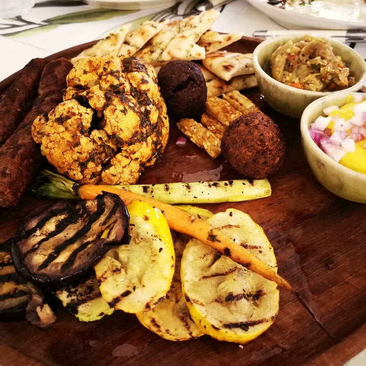 photo of Pano Kato Grill, Pizza & Deli Vegan Platter For 2 shared by @littleneil on  11 May 2021 - review
