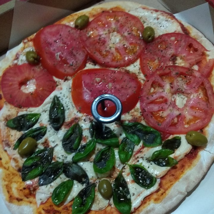 photo of Empanadas de 10 Pizza Napolitana shared by @valengr on  10 Aug 2020 - review