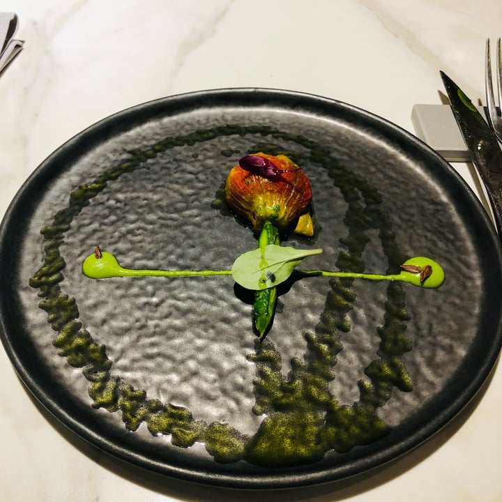 photo of Restaurante Xavier Pellicer Flor de calabacín shared by @marionayogacadaques on  22 Nov 2021 - review