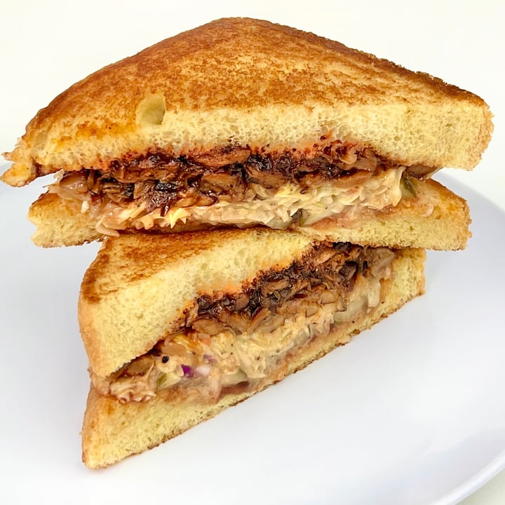 photo of South x Northwest BBQ Pulled “Pork” Sandwich Special shared by @pdxveg on  03 May 2022 - review