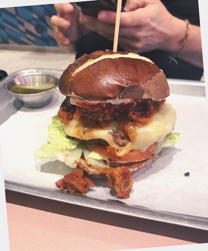 photo of Bath St. Burger Earth, wind and fire shared by @sunfeet on  21 Aug 2019 - review