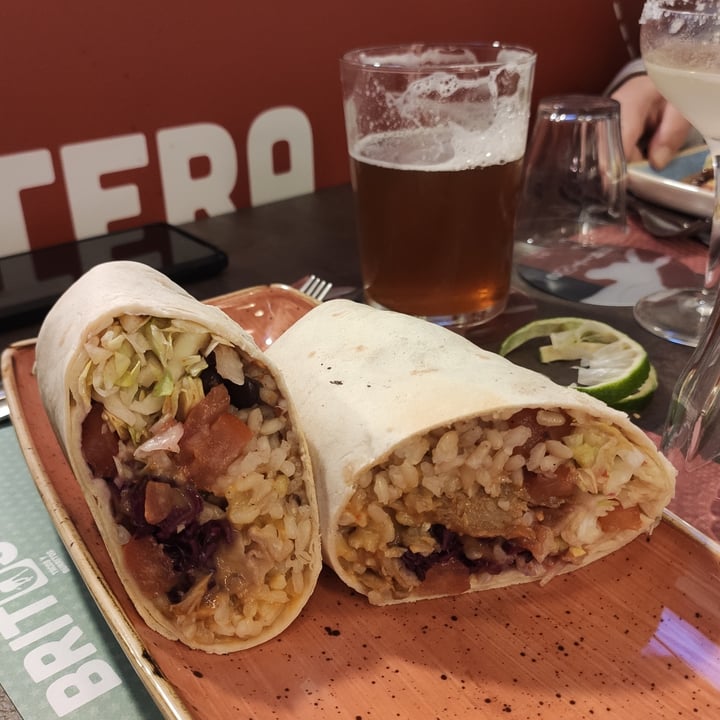 photo of Britos Milano burrito shared by @tipsyballoons on  09 May 2022 - review