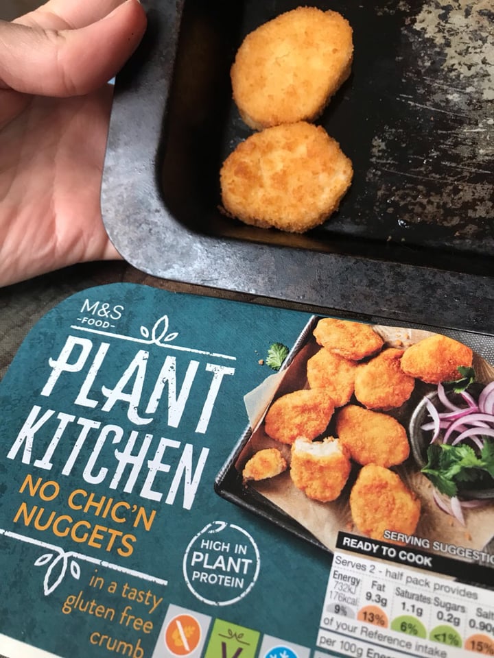photo of Plant Kitchen (M&S) No chicken nuggets shared by @laragmorais on  11 Mar 2020 - review