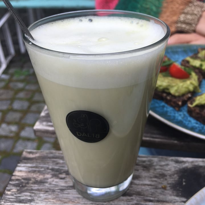 photo of Emmi's Kitchen Glockenbachviertel Matcha Latte shared by @veganpassion on  27 Aug 2021 - review