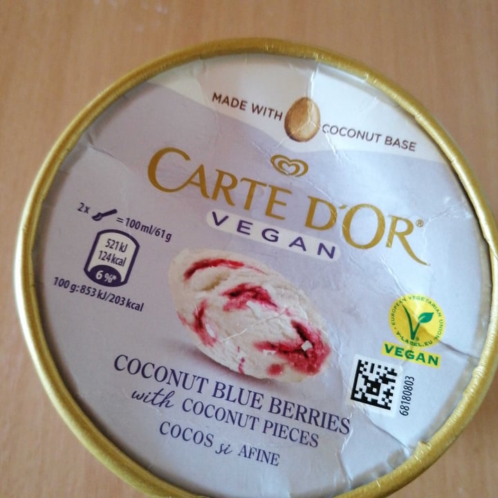 photo of Carte d'or Vegan Coconut Blue Berries shared by @dorathedifferent on  23 Aug 2020 - review