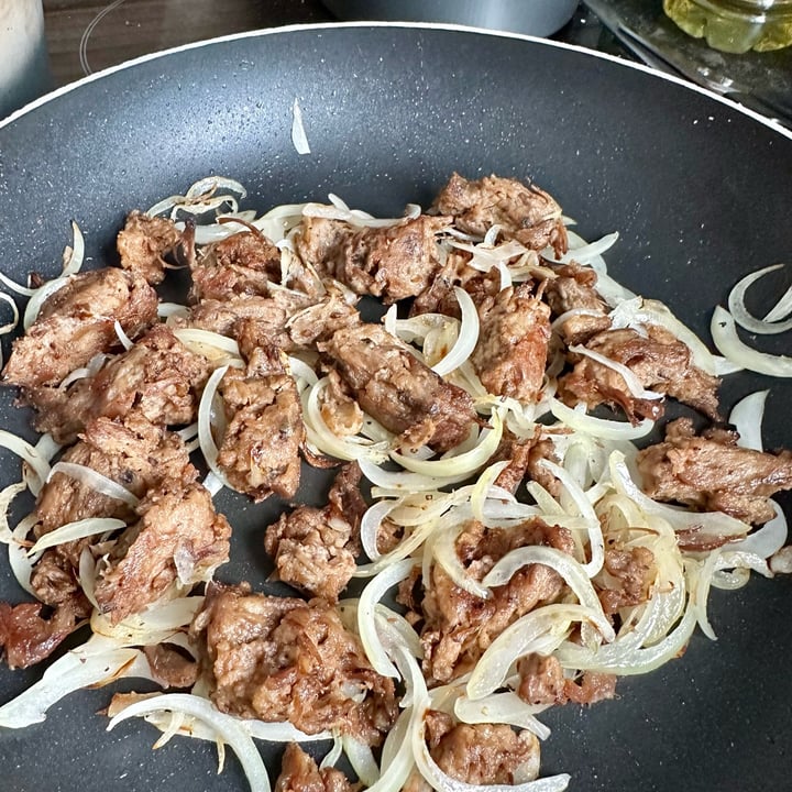 review photo of Fable Fable Meaty Pulled Mushrooms shared by @leonsmeow on 04 Nov 2022 - review