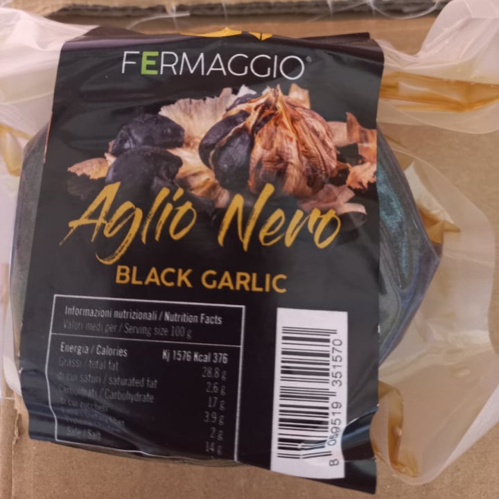 photo of Fermaggio Fermaggio fresco all'aglio nero shared by @coolbeauty on  12 Apr 2022 - review