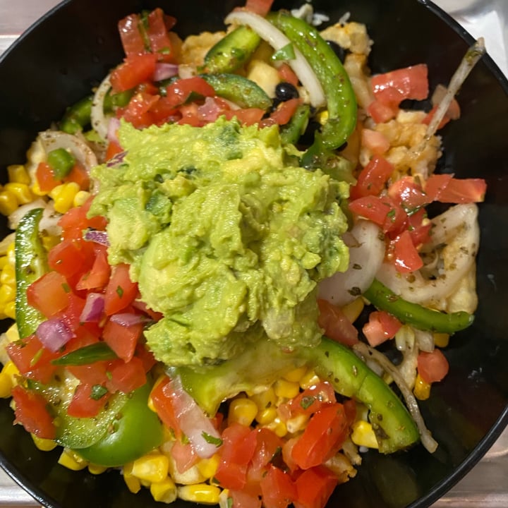photo of Viva Los Tacos Vegetarian Bowl shared by @elisethyrum on  21 Apr 2022 - review