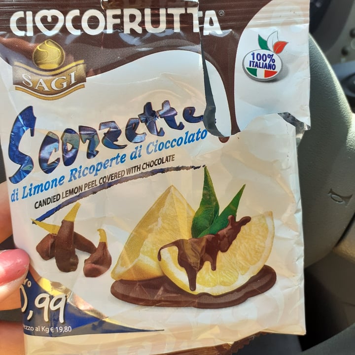 photo of Ciocofrutta Sagi Scorzette limone ricoperte cioccolato shared by @maura1982 on  07 Sep 2021 - review