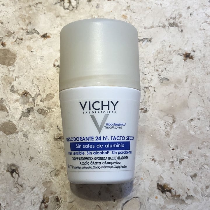 review photo of Vichy desodorante shared by @prialvess on 07 Jun 2022 - review