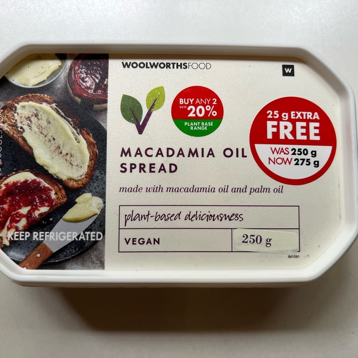 photo of Woolworths Food Macadamia Oil Spread shared by @ftc on  05 Nov 2022 - review