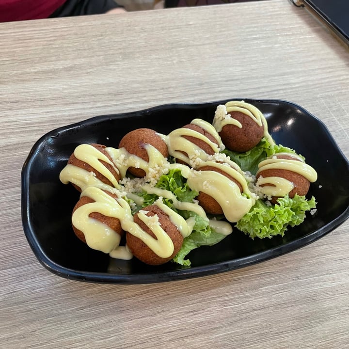 photo of Greendot Bedok Mall Chickpea Falafel Balls w Mayo Mustard Sauce (Vegan) shared by @applepancakes on  26 Nov 2020 - review