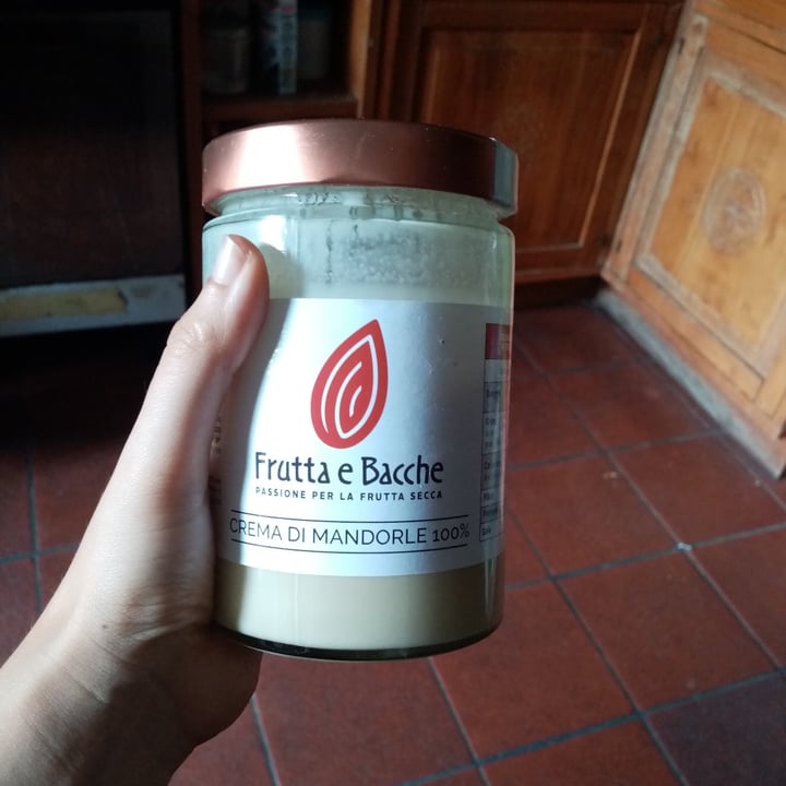 photo of Frutta e Bacche Crema Di Mandorle shared by @nerofumo on  04 Sep 2021 - review