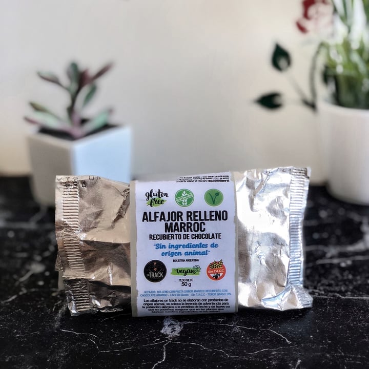 review photo of On Track Alfajor Relleno Marroc shared by @fernandosuarezz on 16 Dec 2020 - review