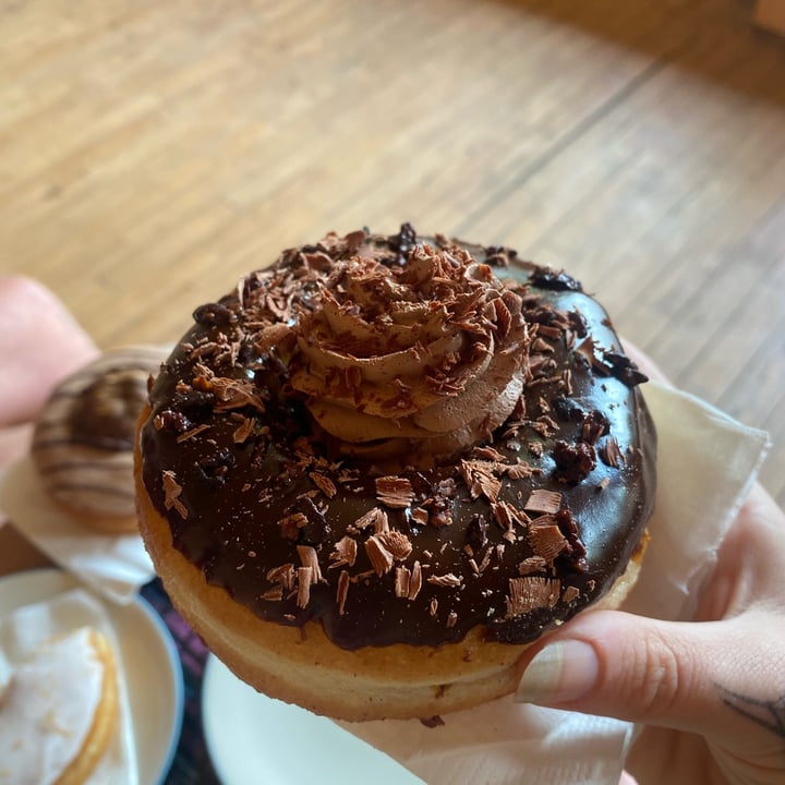 photo of Dreamwave Donuts Triple Chocolate DONUT shared by @robsm95 on  13 Dec 2021 - review