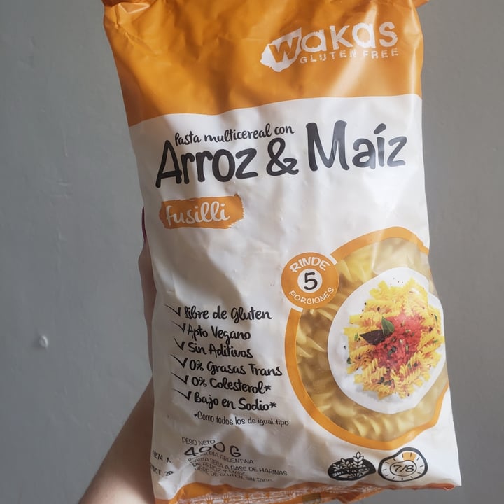 photo of Wakas Pasta Multicereal con Arroz y Maiz Fusilli shared by @ivanavgana on  12 Dec 2020 - review