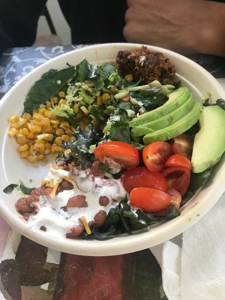 photo of Veggie Grill Taco bowl shared by @nikkileighh on  31 Mar 2020 - review
