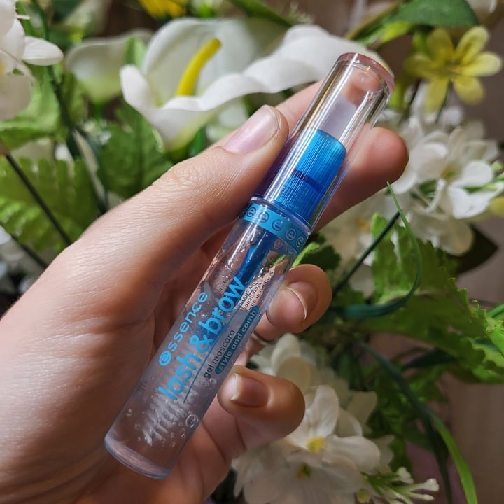 review photo of Essence Cosmetics Lash & brow gel mascara shared by @miirto on 23 Mar 2022 - review