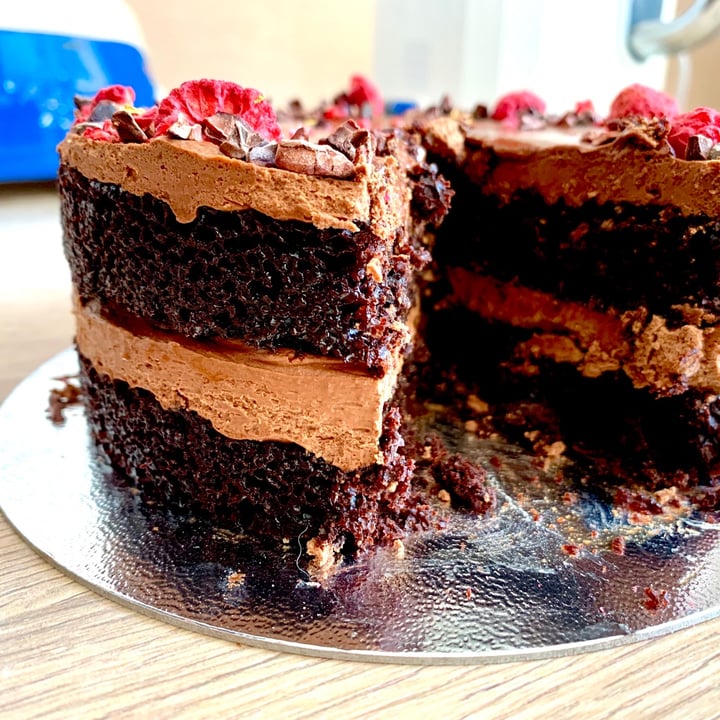 review photo of Cutter & Squidge Vegan Chocolate Fudge Cake shared by @richgreenwood on 05 Jun 2021 - review