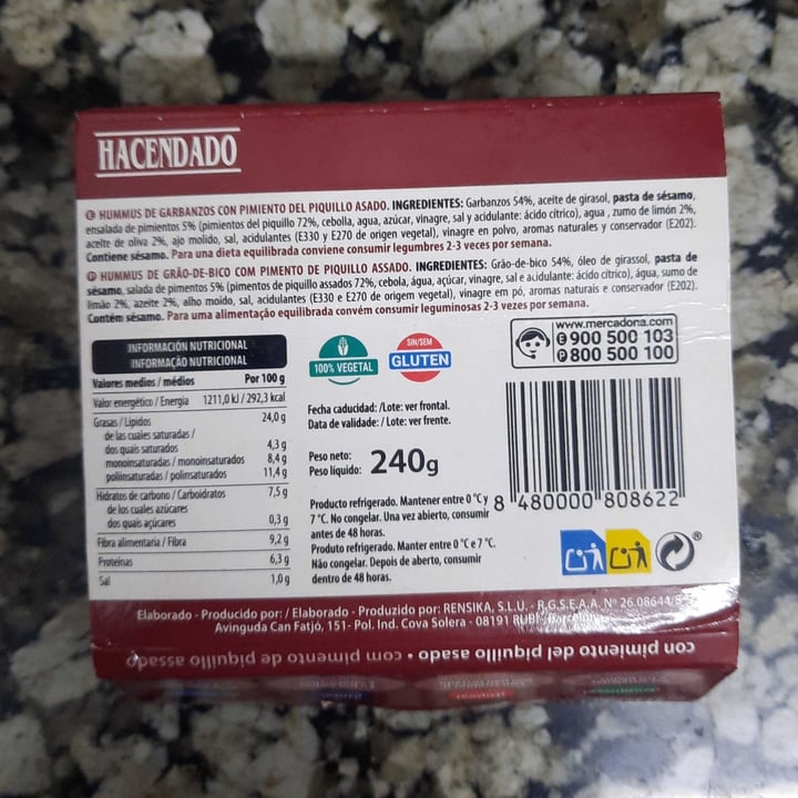 review photo of Hacendado Hummus con Pimiento del Piquillo Asado shared by @noemissioni on 23 Oct 2022 - review