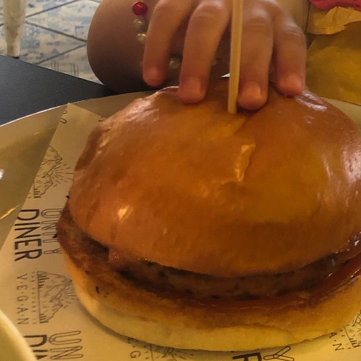review photo of Unity Diner New York Style Hot Dog shared by @veganicious on 18 Aug 2021 - review