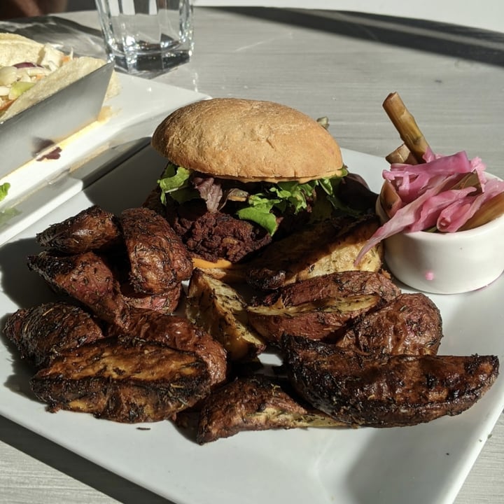 photo of Garden Cafe Woodstock Red Bean Sweet Potato Rice Burger shared by @mosquito on  07 Apr 2022 - review