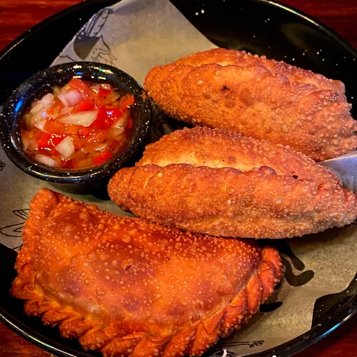 photo of Red Frog Beer House Empanadas Vien Argentas shared by @jazminorellanaok on  07 May 2022 - review
